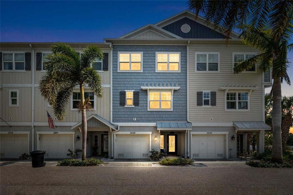3226 NAUTICAL PLACE S 1