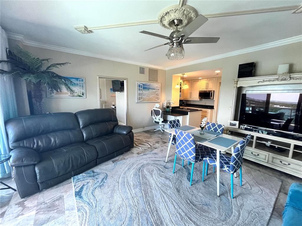 880 MANDALAY AVENUE N610 photo 11