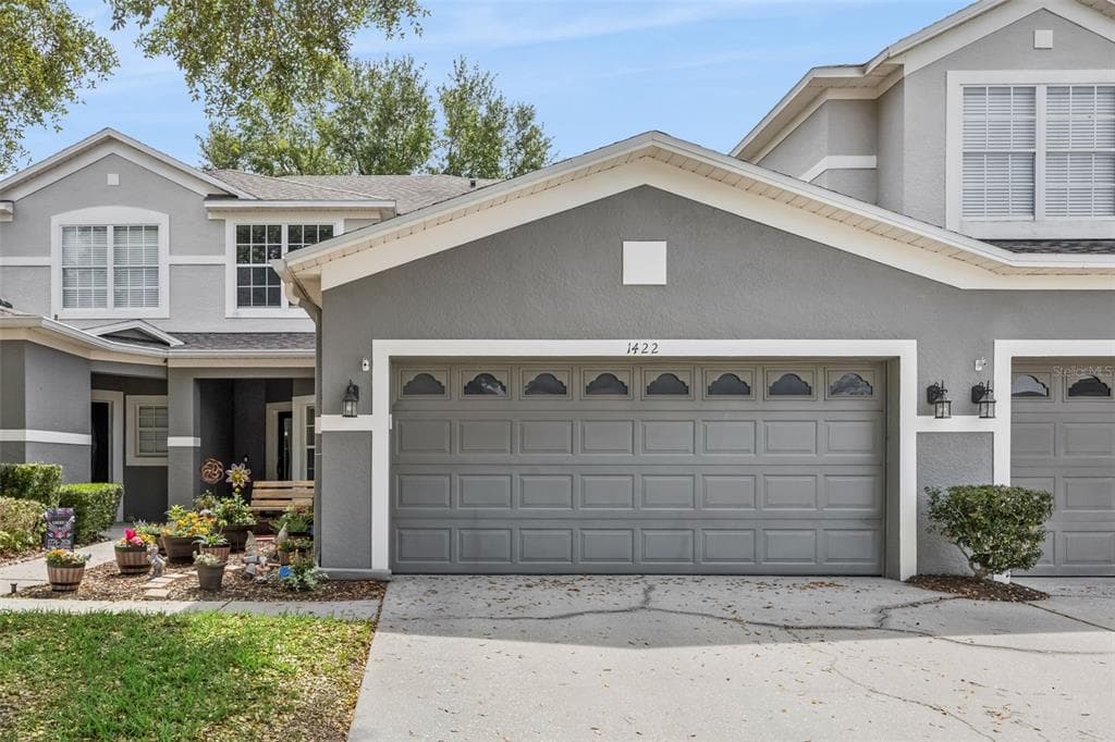 1422 TRAVERTINE TERRACE photo 2