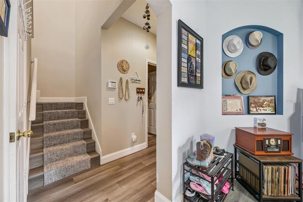 1422 TRAVERTINE TERRACE photo 17