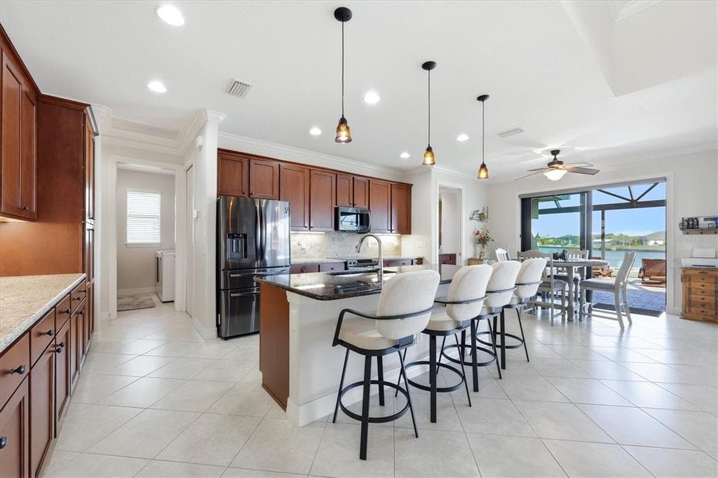 9266 MIGUE CIRCLE photo 19