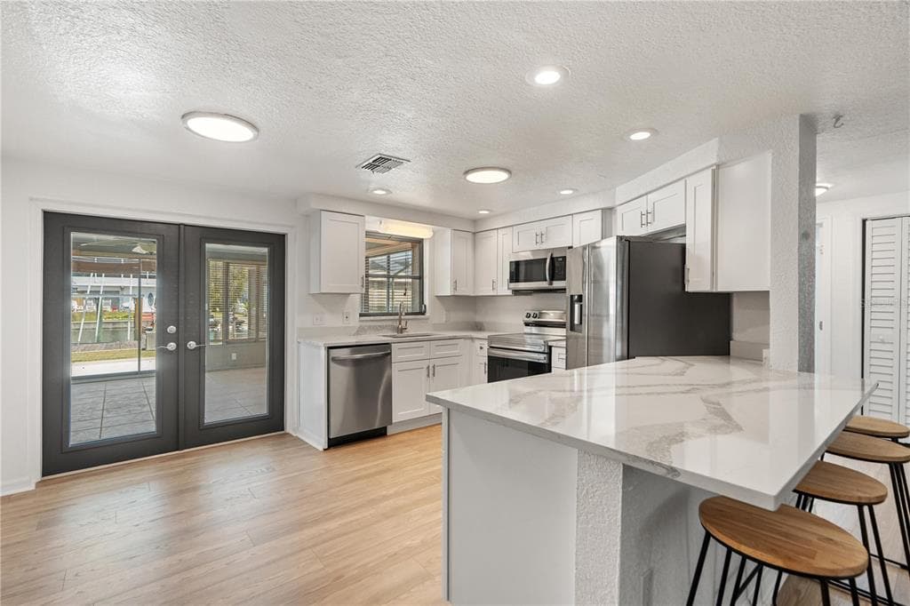 13912 DARLENE AVENUE photo 5