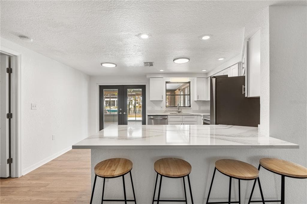 13912 DARLENE AVENUE photo 4