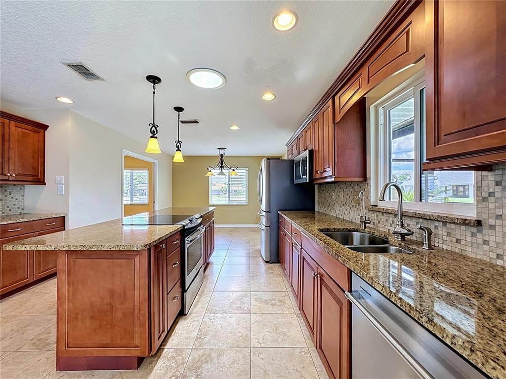 2007 WEDGE COURT photo 13