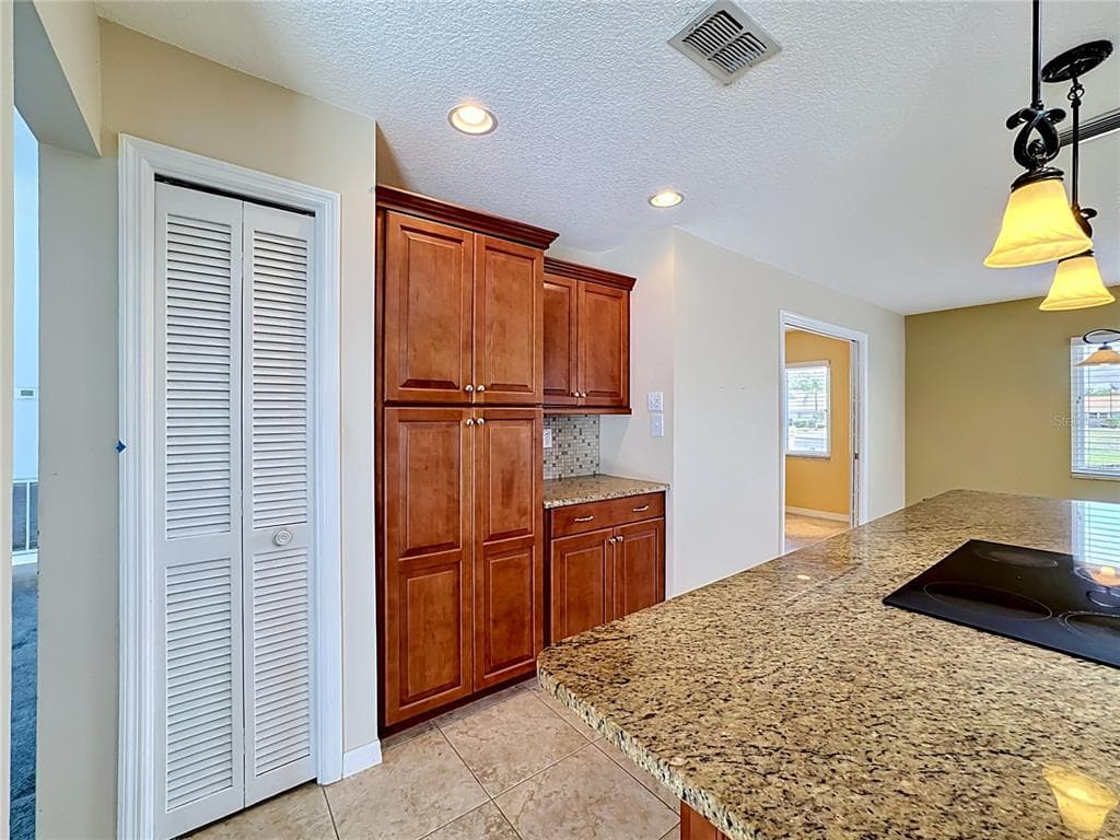 2007 WEDGE COURT photo 17