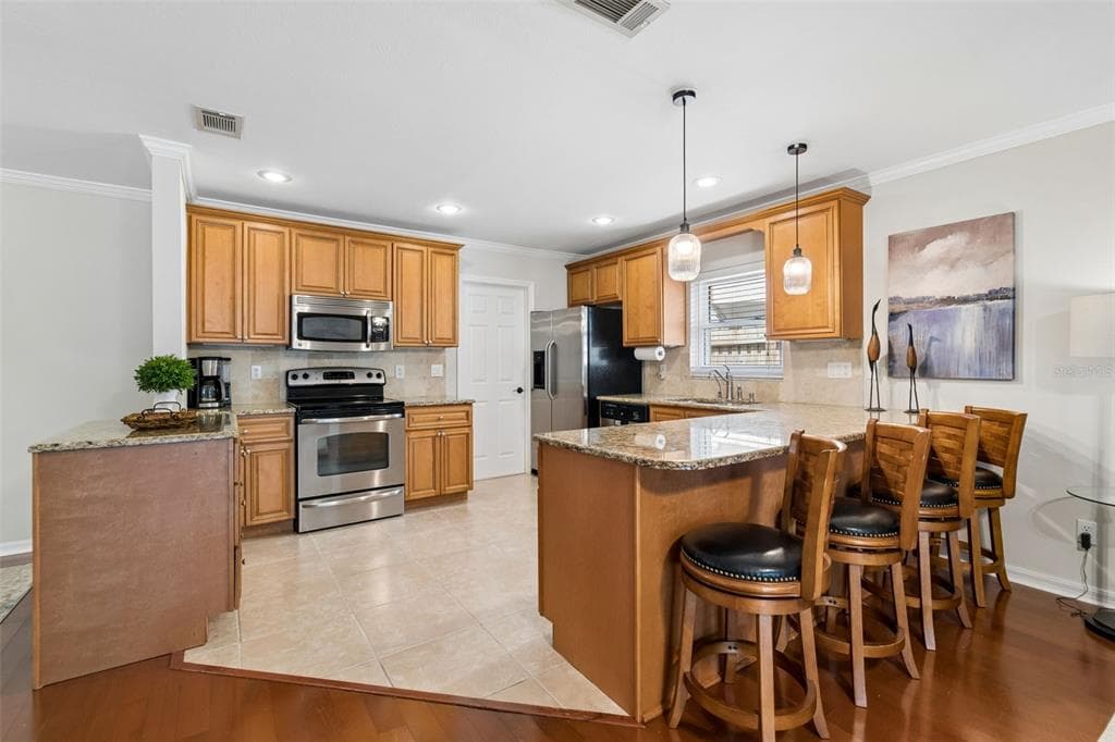 1005 HIGHGROVE COURT photo 20