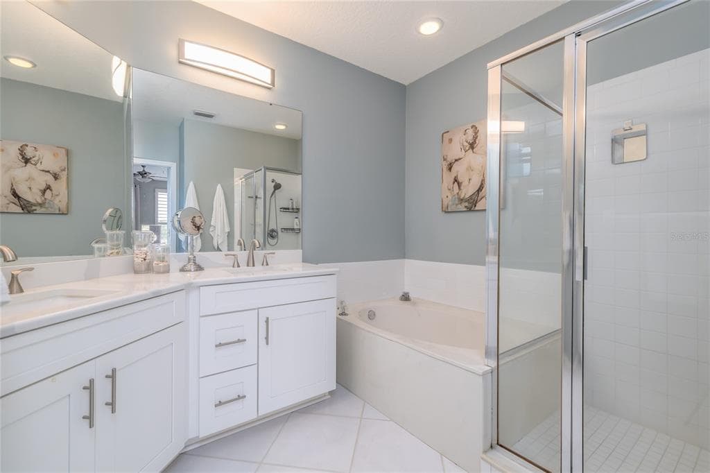 434 BOUCHELLE DRIVE 203 photo 24