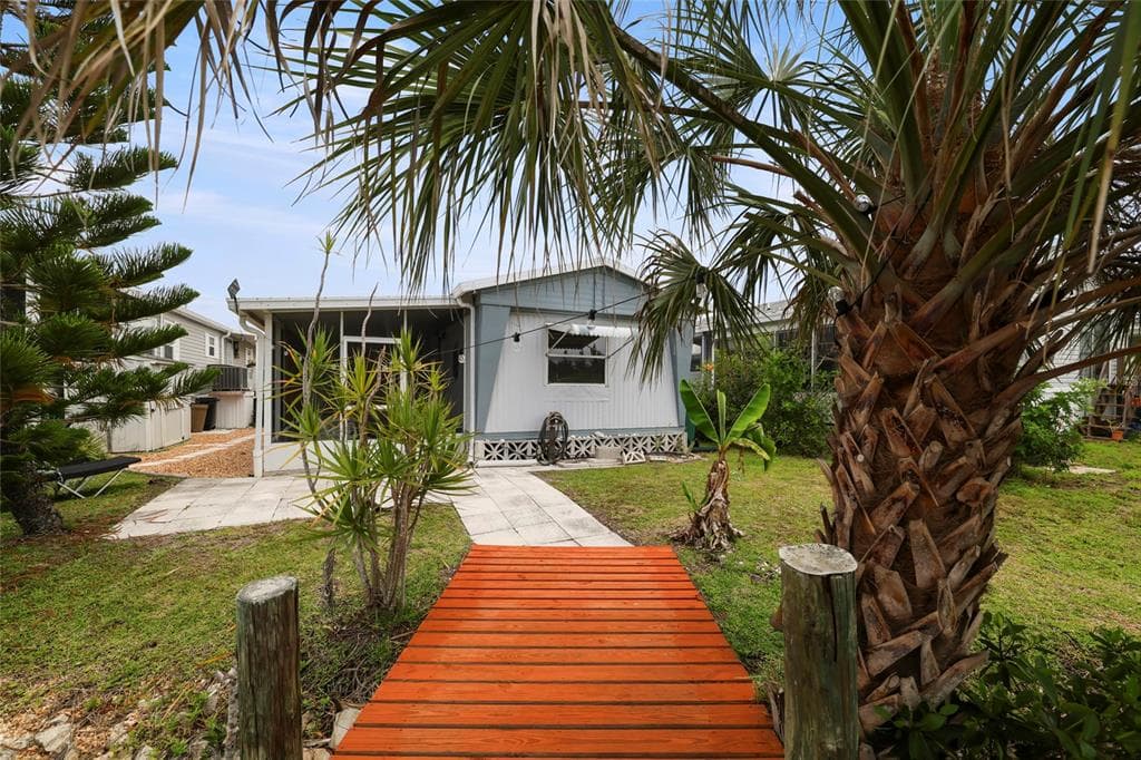 3119 SUNNY HARBOR DRIVE 4