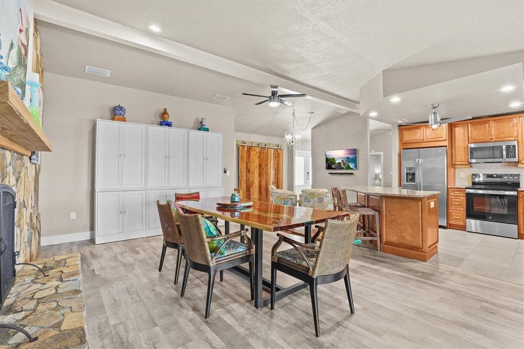 15722 DONZI DRIVE photo 23