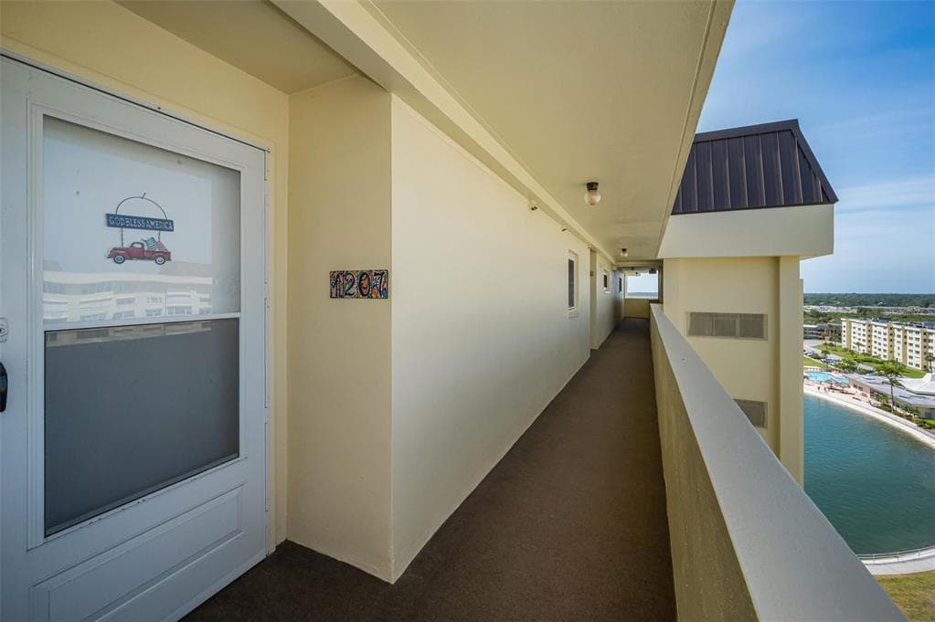 4525 COVE CIRCLE 1207 photo 6