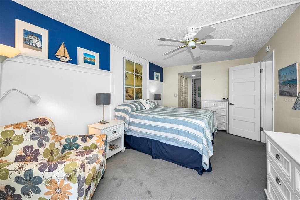 4525 COVE CIRCLE #1207 5