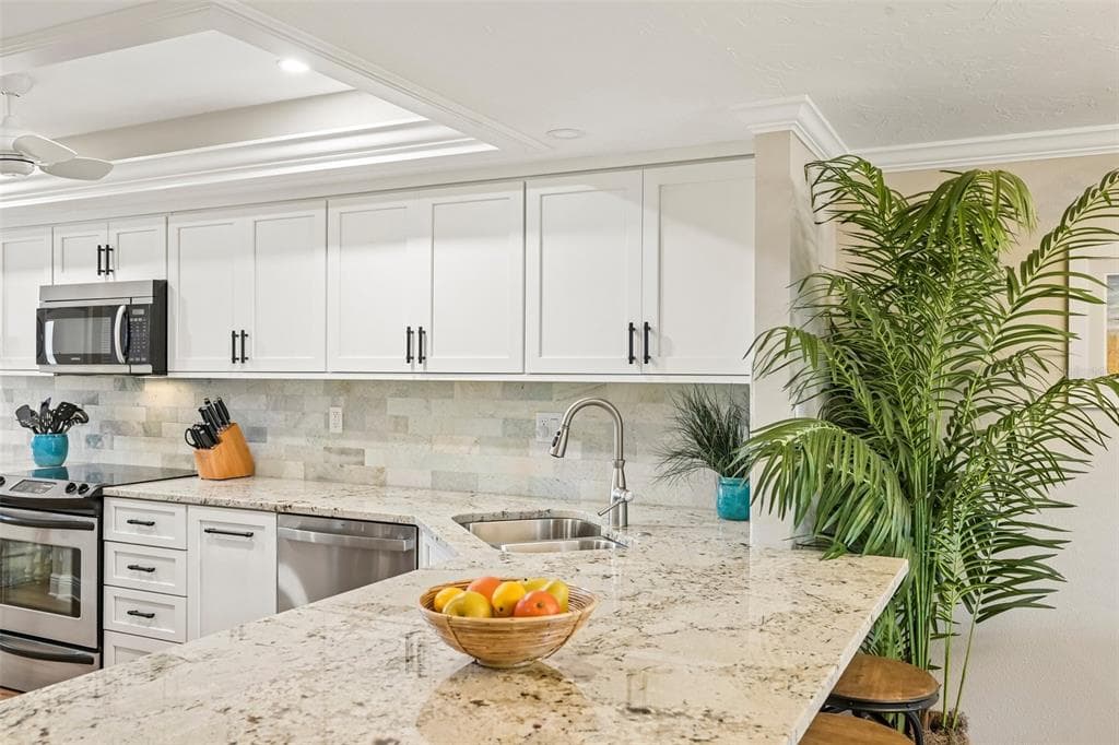 5760 MIDNIGHT PASS ROAD #209D photo 12