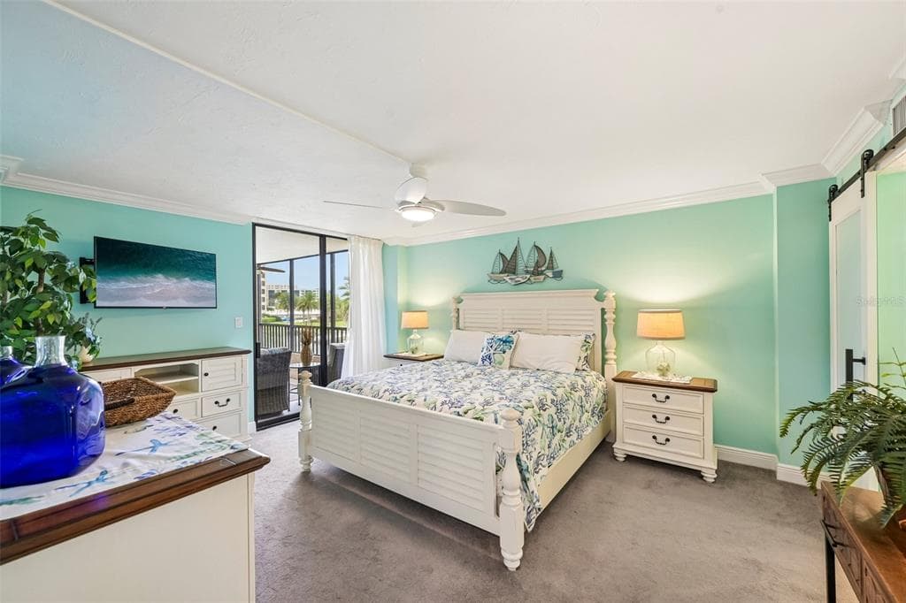 5760 MIDNIGHT PASS ROAD #209D photo 22
