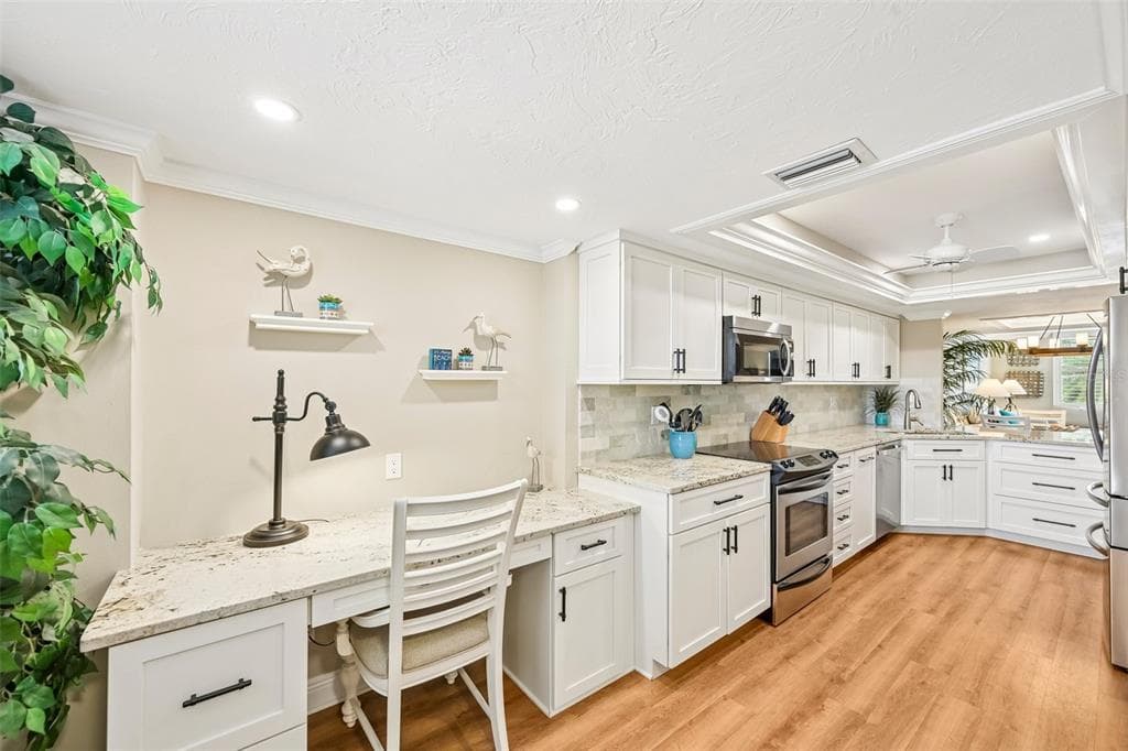 5760 MIDNIGHT PASS ROAD #209D photo 7