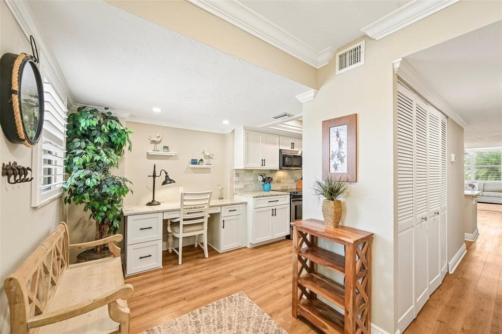 5760 MIDNIGHT PASS ROAD #209D photo 5