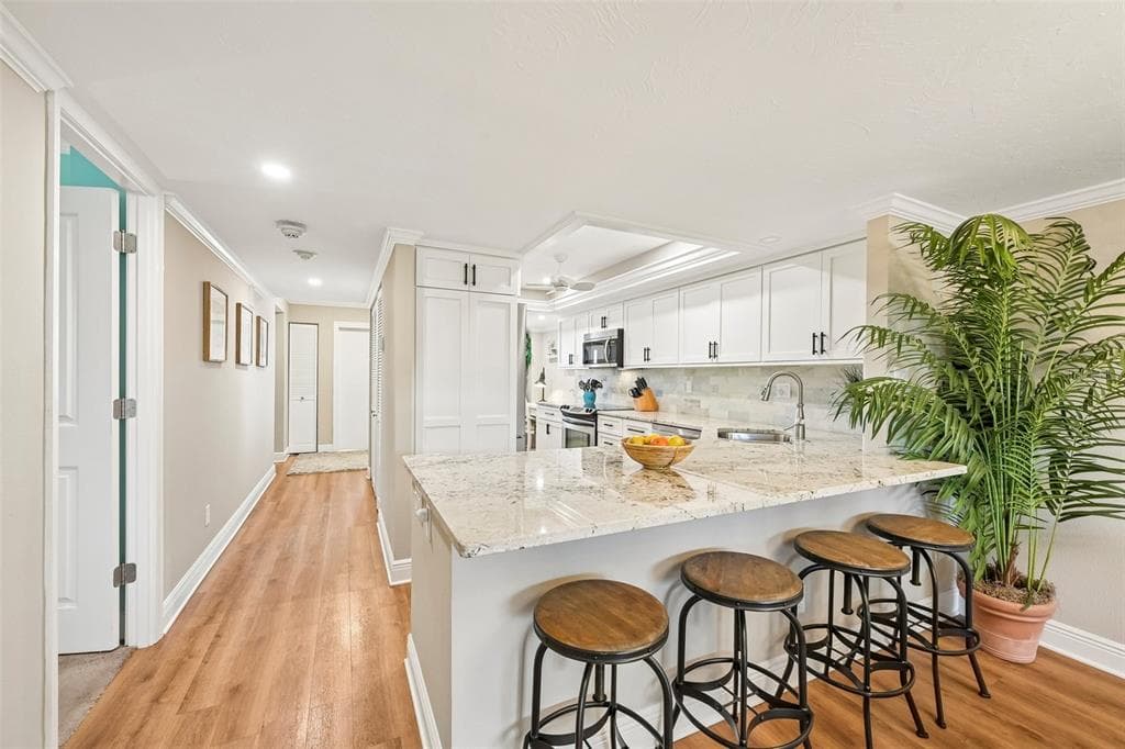 5760 MIDNIGHT PASS ROAD #209D photo 11