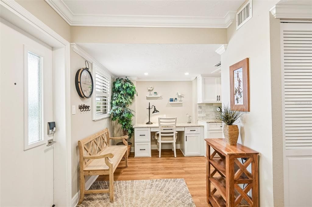5760 MIDNIGHT PASS ROAD #209D photo 4