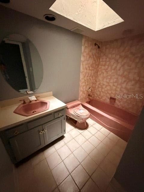 7 CLEE CT photo 9