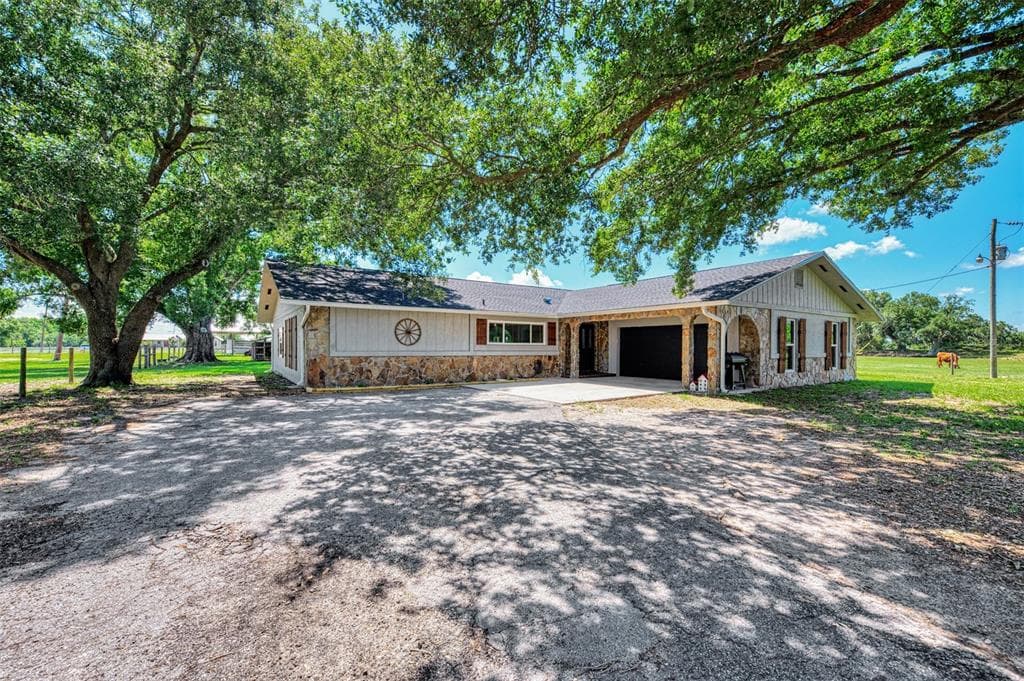 10433 SW JERNIGAN STREET photo 6