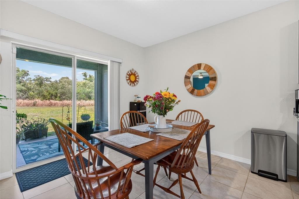 5946 SHINGLE CREEK ROAD photo 6