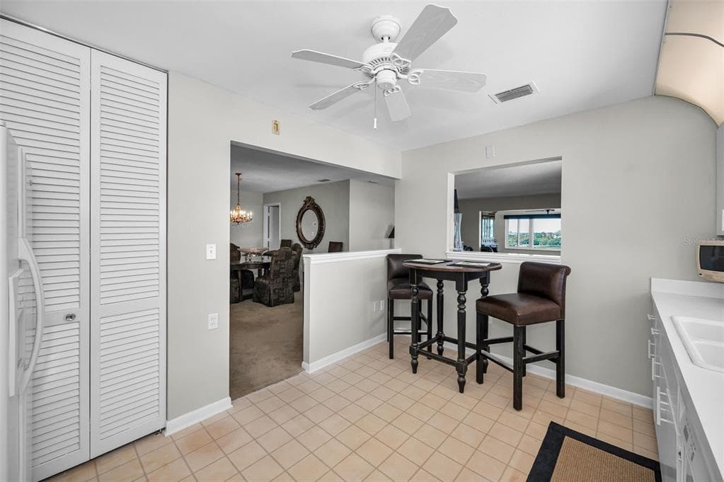 100 BLUFF VIEW DRIVE 514C photo 11