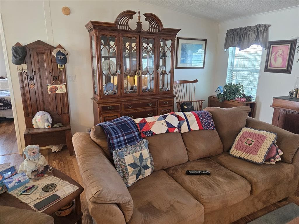 88 STRAPHMORE DRIVE photo 21