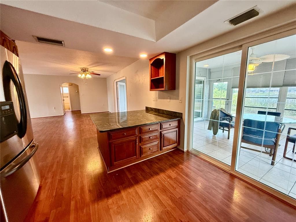 7607 VIENNA LANE photo 13