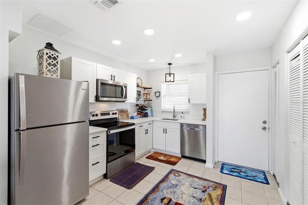 4939 FLORAMAR TERRACE 501 photo 11