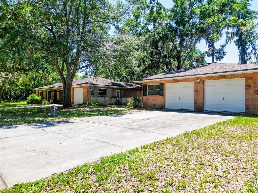 18202 OAKDALE RD photo 6