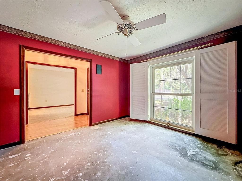 18202 OAKDALE RD photo 17
