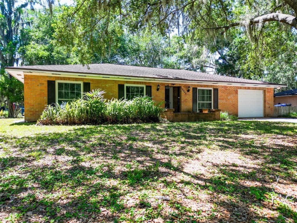 18202 OAKDALE RD photo 12