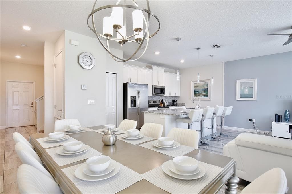 4887 ROMEO CIRCLE photo 6
