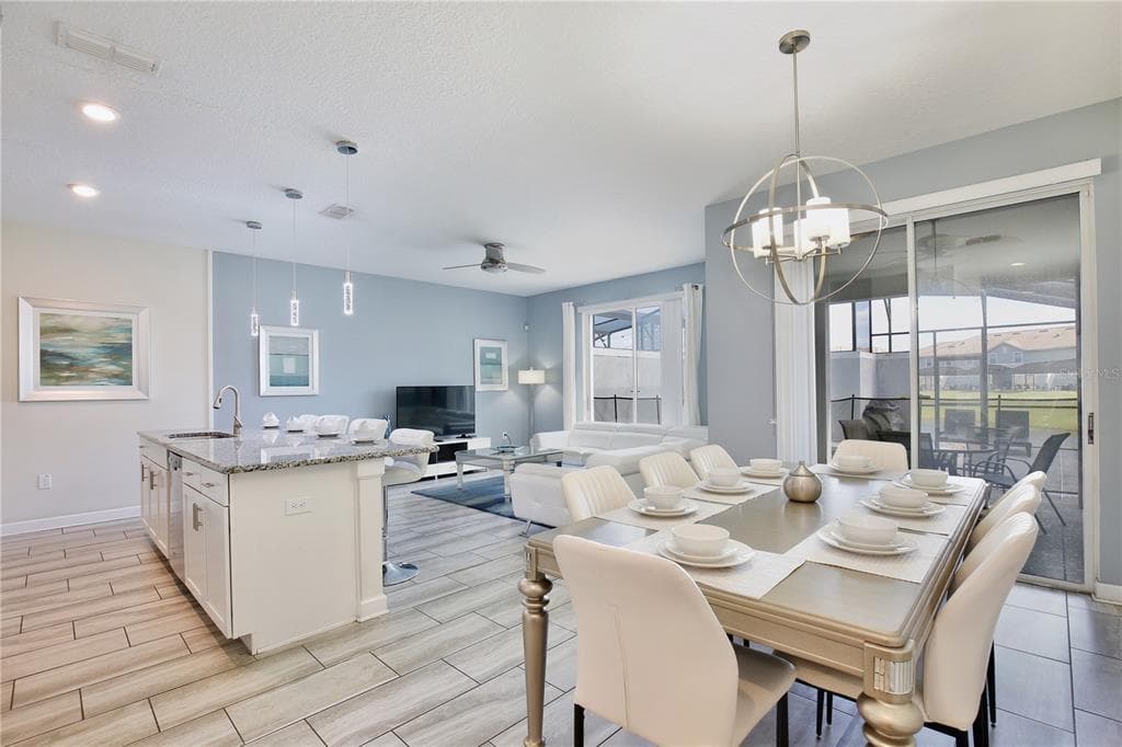 4887 ROMEO CIRCLE photo 4