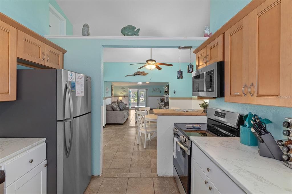 6245 WAVERLY ROAD photo 14