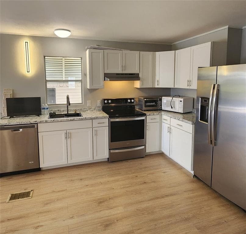 132 BERMUDA WAY photo 14