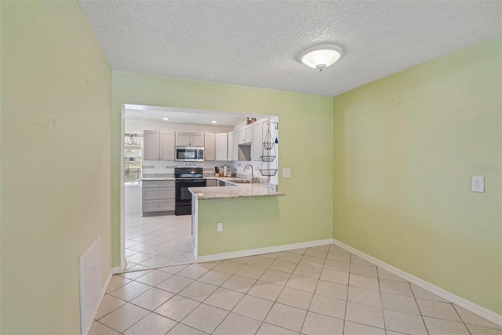 3303 MINNOW CREEK DRIVE photo 10