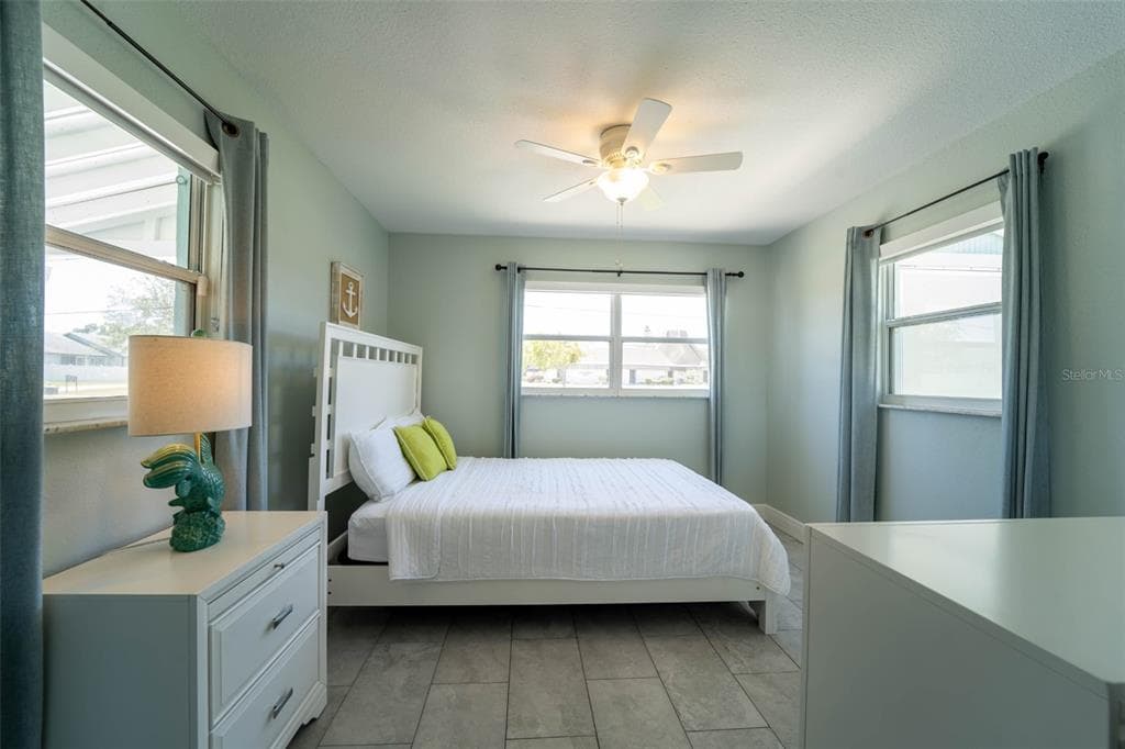4825 FLORAMAR TERRACE photo 3