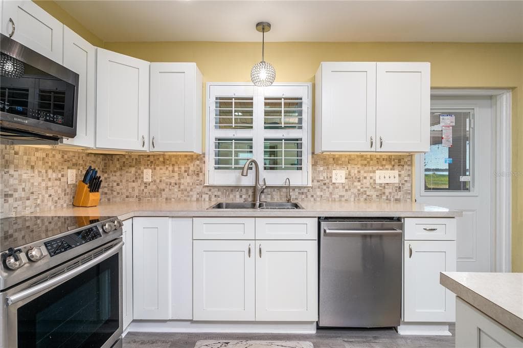 10742 W BEACH PARKWAY photo 16