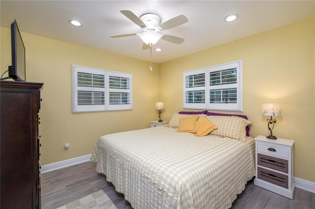10742 W BEACH PARKWAY photo 22