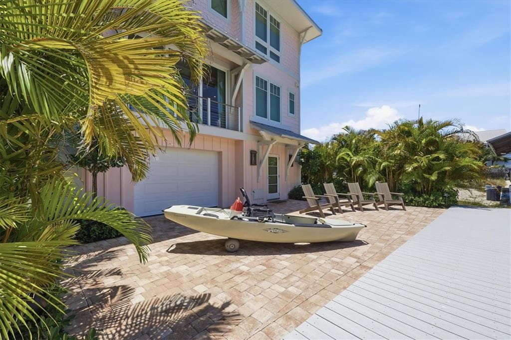 171 DAMFIWILL STREET photo 22