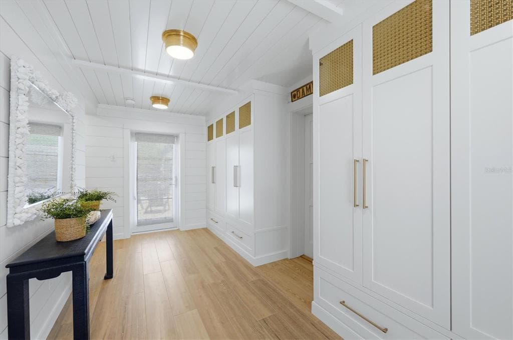 171 DAMFIWILL STREET photo 4