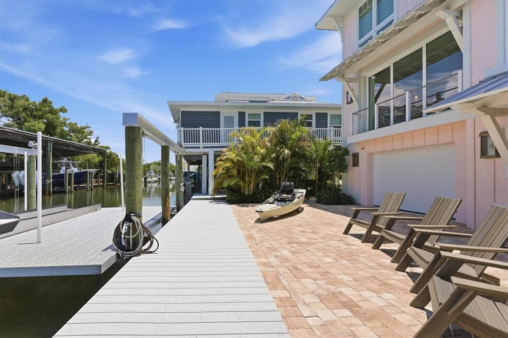 171 DAMFIWILL STREET photo 21