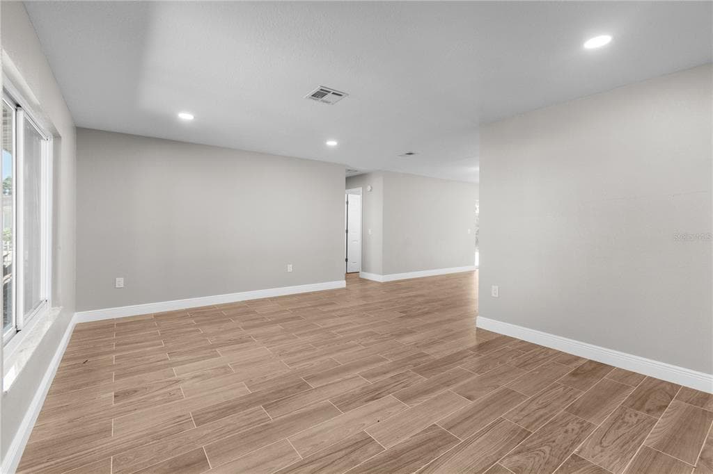 901 24TH AVENUE W photo 12