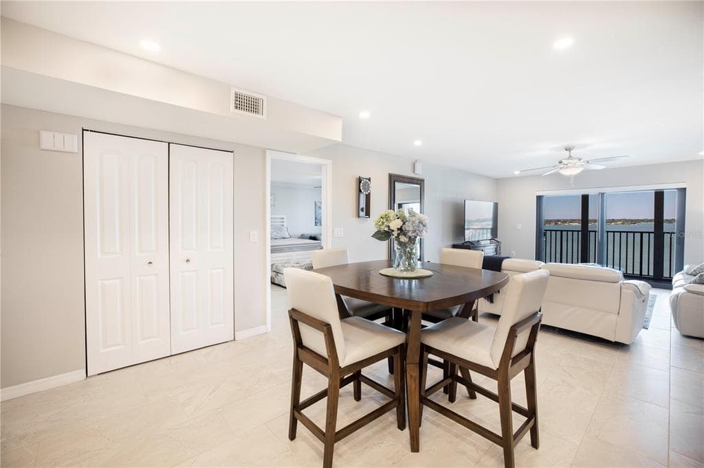 7300 SUN ISLAND DRIVE S 602 photo 15