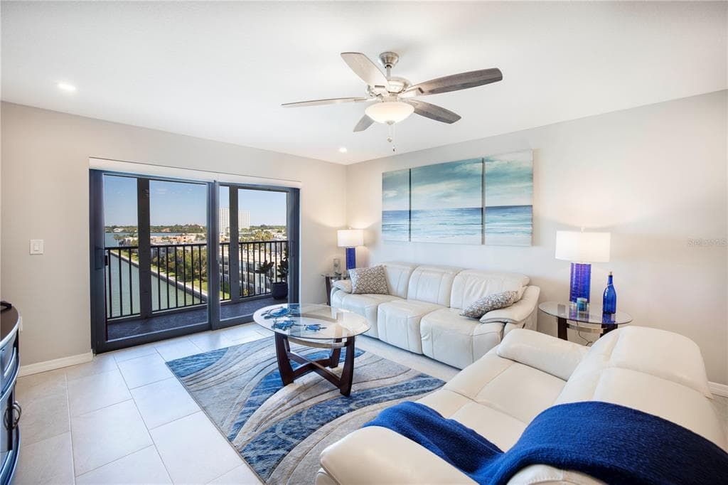 7300 SUN ISLAND DRIVE S 602 photo 19