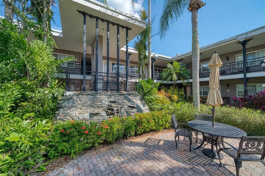 1101 VICTORIA DRIVE 7 photo 16
