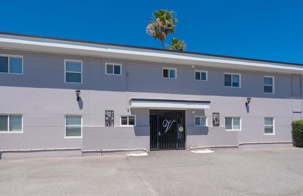 1101 VICTORIA DRIVE 7 photo 22