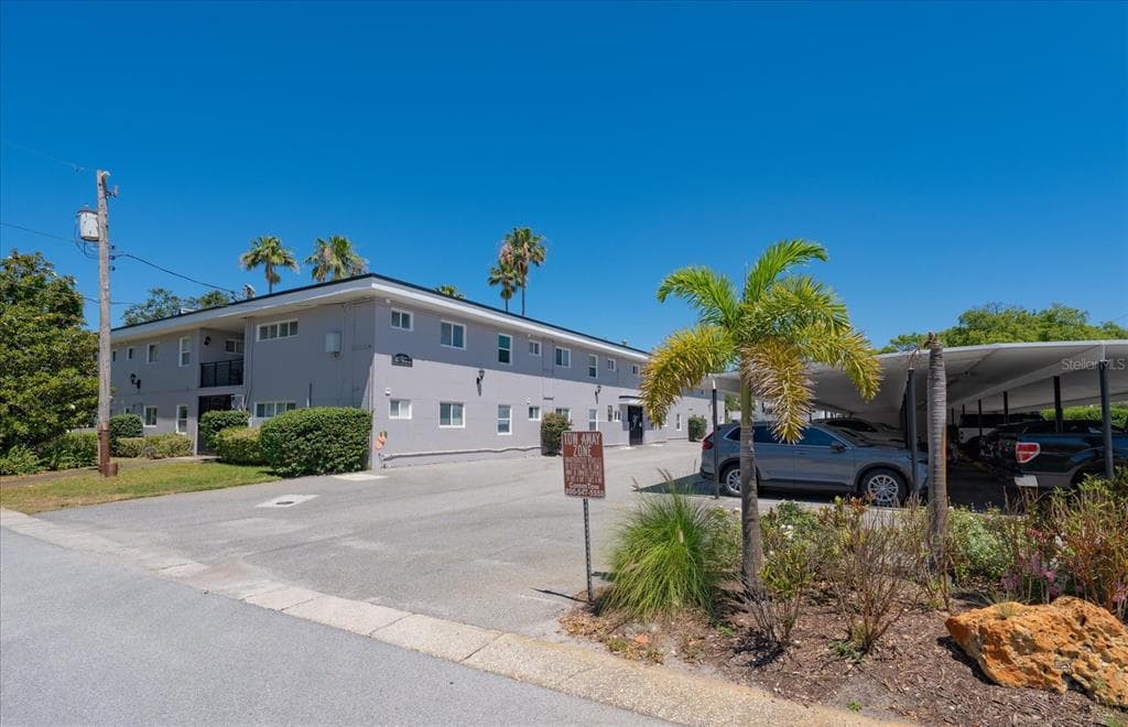 1101 VICTORIA DRIVE 7 photo 21
