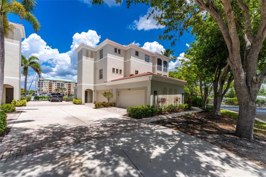 3485 SUNSET KEY CIRCLE 101 photo 1