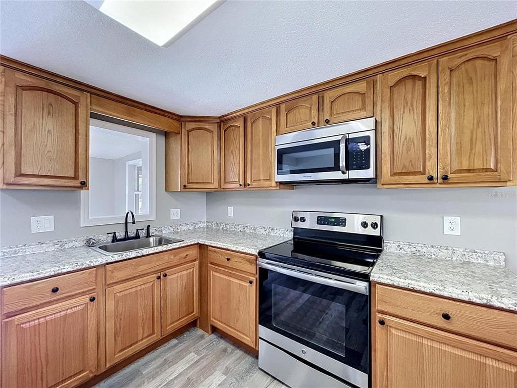 7513 HATTERAS DRIVE photo 21
